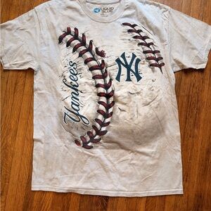 Liquid Blue Yankees T-Shirt - Cream